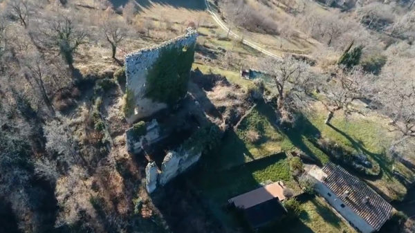 Il castello di Ranco